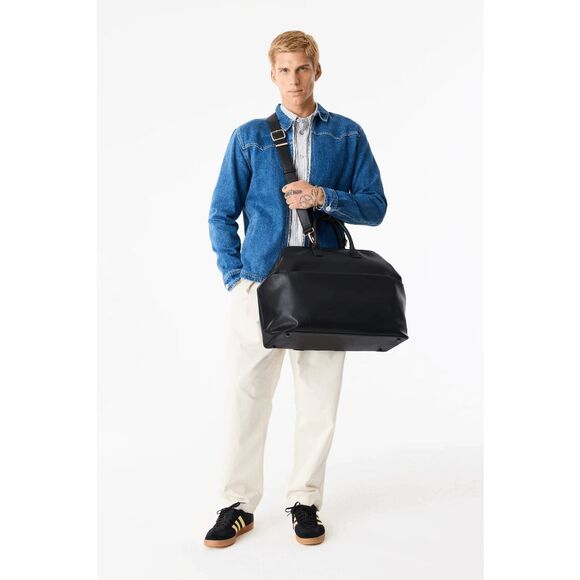 NWT BEIS x Wicked Weekender in Black - Picture 4 of 6